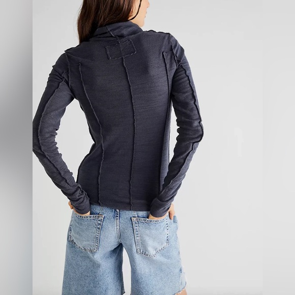 Free people layering top size xs - Picture 2 of 6